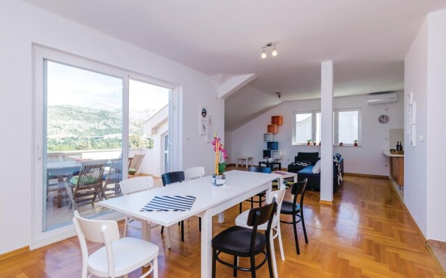 Amazing Home in Dubrovnik With Wifi and 3 Bedrooms