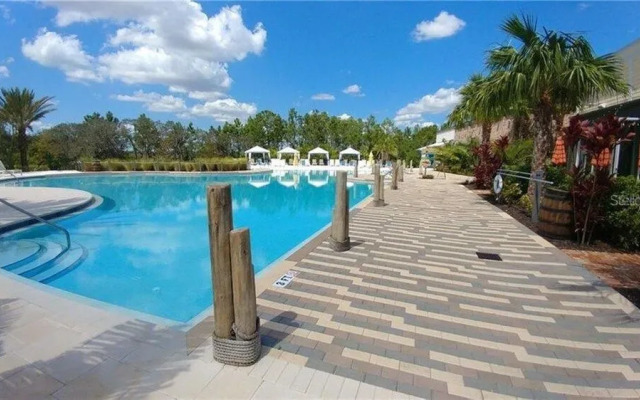 Simply Comfort Amazing 5bd Townhouse