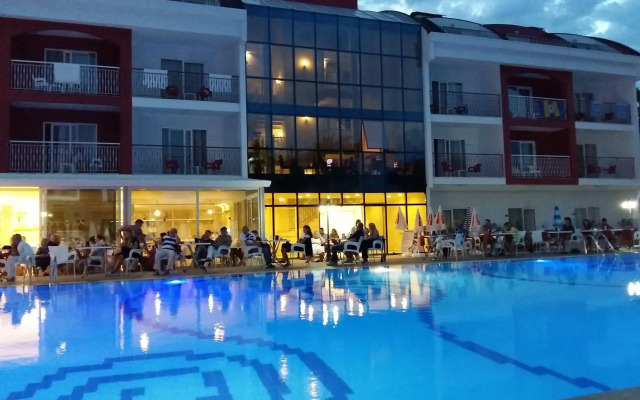 Side Legend Hotel