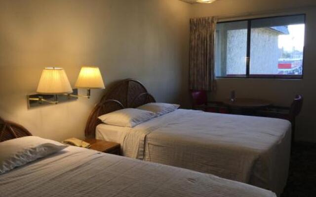 Grand Inn