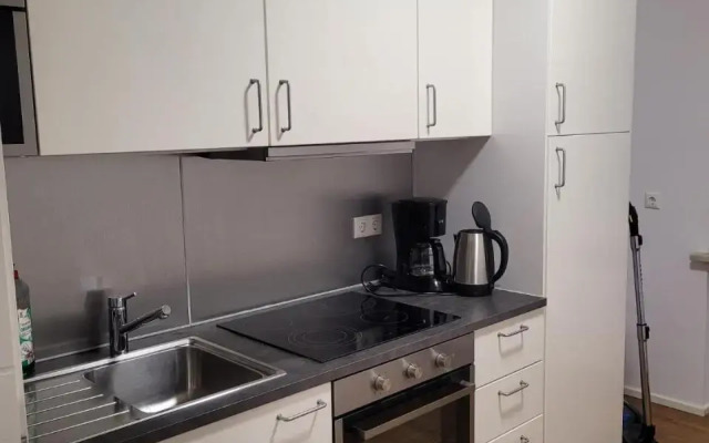 Schone, Gemutliche Moblierte 2 Zi Wohnung in Rgb