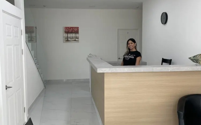 Hotel sabana Inn