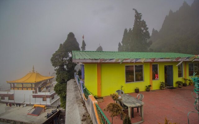 Cloud Inn By OYO Rooms