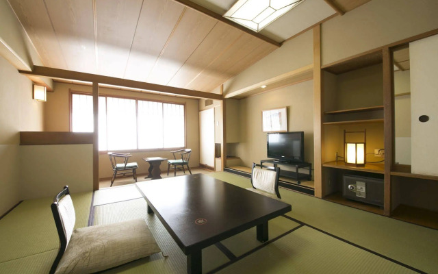 onsen hotel Omoto