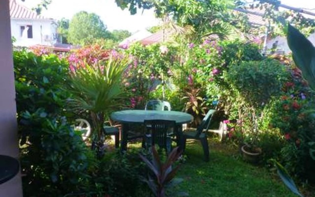 Apartment With one Bedroom in Sainte Anne, With Wifi