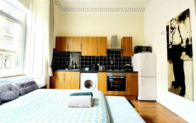 Modern Studio In The Heart Of City