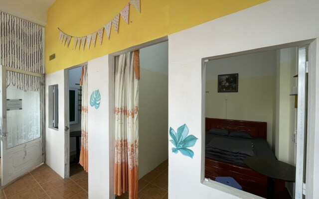 Mây's House