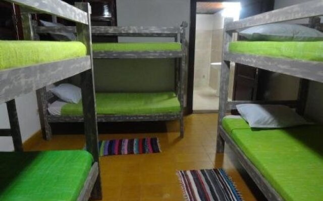 Colonial Hostel & Camping