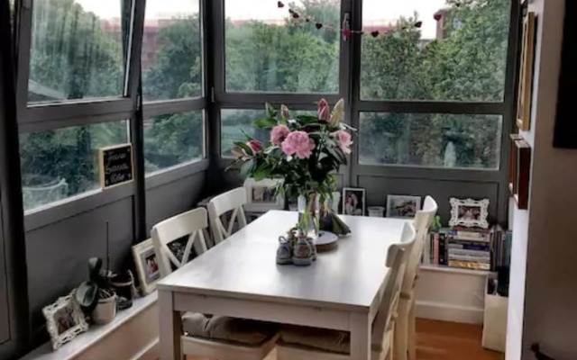 Large 1 Bedroom Flat Near Brixton