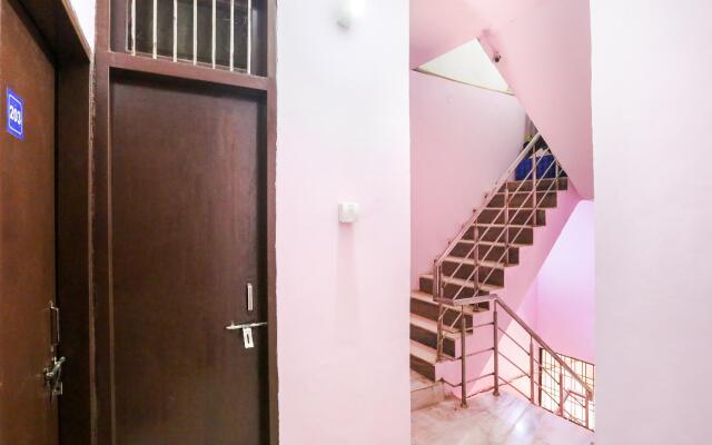 OYO 67219 Star Residency