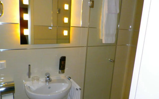 Astra Hotel