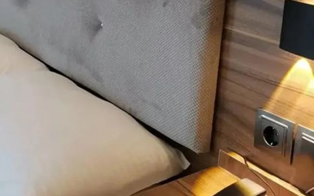 Nicer Hotel