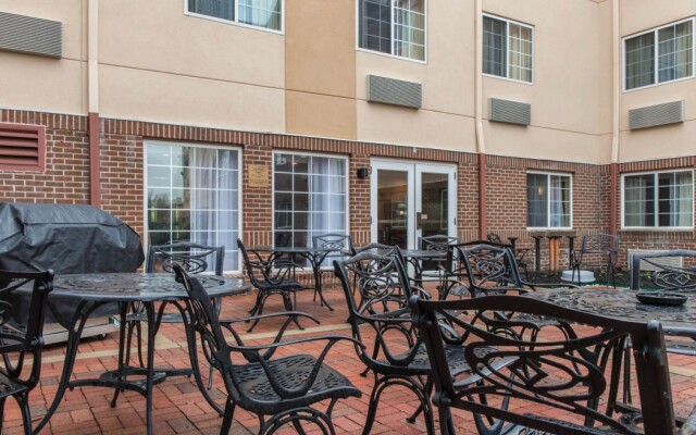 Sleep Inn & Suites Pittsburgh Airport