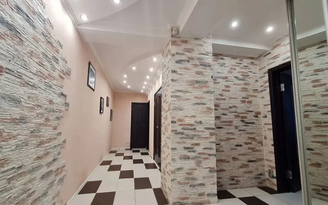 Apartaments Novosibirska, st. Kirova, 27/3-2 Floor