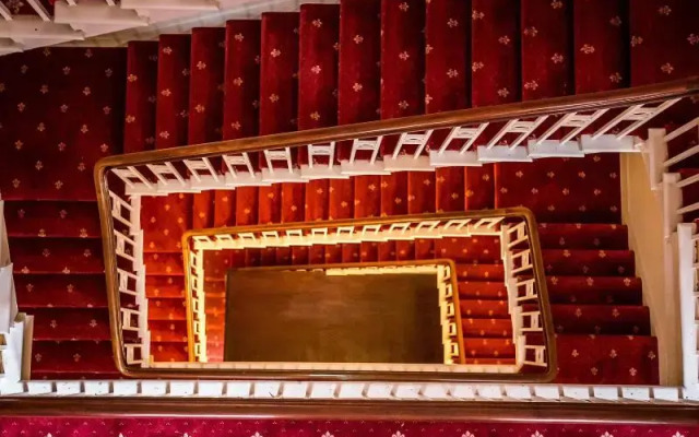Queen s Hotel