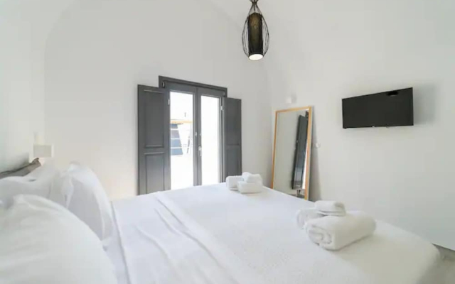 Nostos Apartments Fira