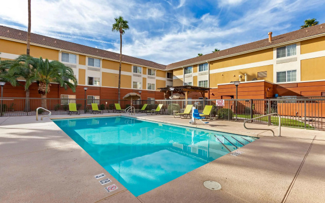 Extended Stay America Suites Phoenix Biltmore