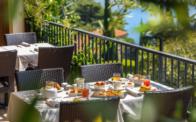 Hotel Meandro - Lake View