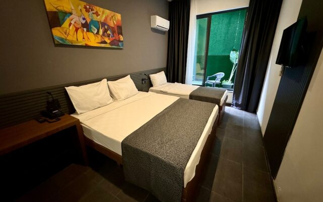 Wolf Of The City Hotel & Spa