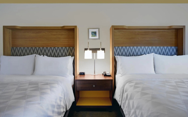 Holiday Inn Grand Rapids North - Walker by IHG