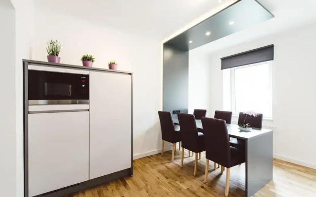 Snug Apartment With Balcony