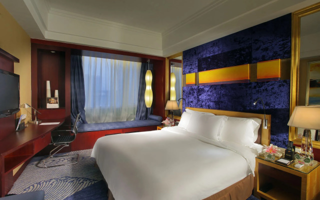 Zhuhai Charming Holiday Hotel