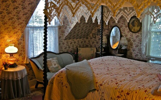 Old Tower House Bed & Breakfast