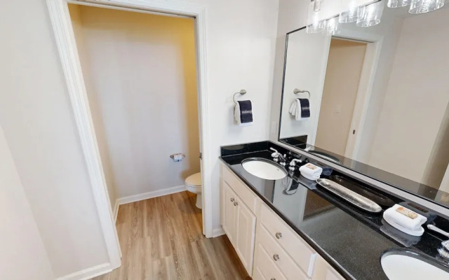 Silver Beach 1104w 3 Bedroom Condo