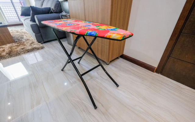 Strategic Location 2Br Gallery West Apartment