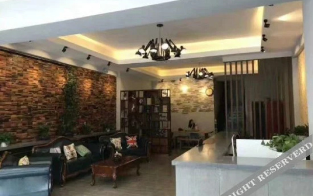 Yinmao Holiday Hotel