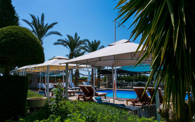 Fitos Inn Guest House