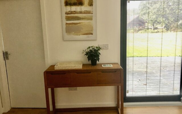 Countryside Annex- Sleeps 2, Free Parking & Garden