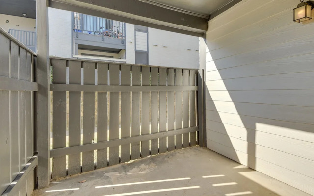 Near Stadiums: Grand Prairie Apt w/ Pool Access