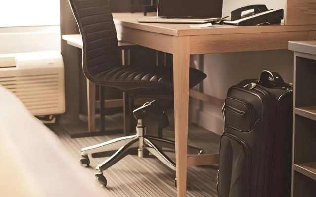 Country Inn & Suites by Radisson, McDonough, GA