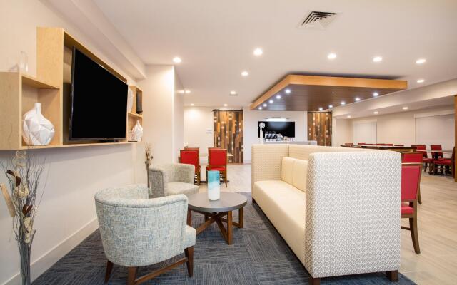 Holiday Inn Express Hotel & Suites Ft. Collins by IHG