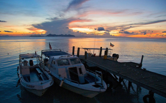 The Reef Dive Resort