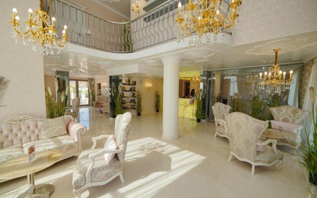 Harmony Suites Saint Vlas