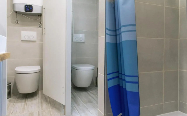Gravitas Hostel