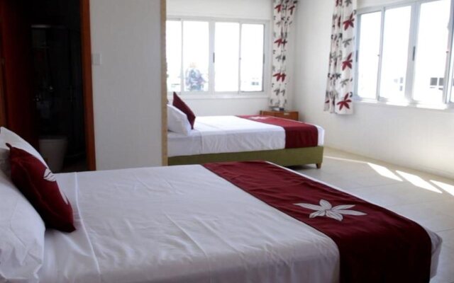 Alec's Hotel