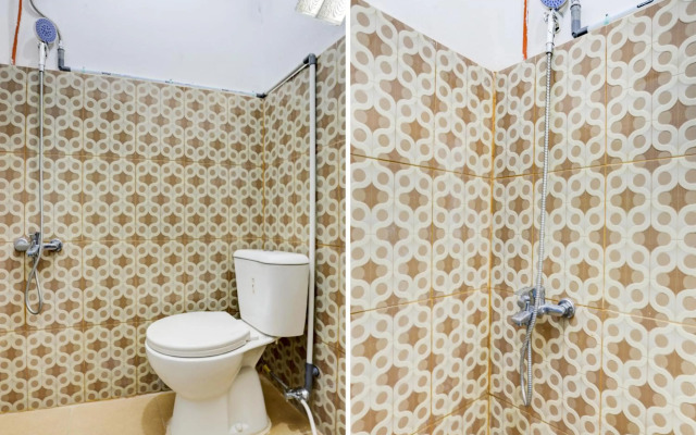 Vaccinated Staff - OYO 90190 Asha Kost Syariah