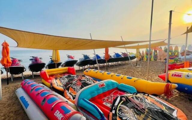 شاليه للايجار المفروش في شاطئ المعموره الاسكندريه للتواصل 01272849001