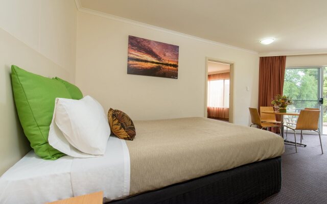 Renmark Resort