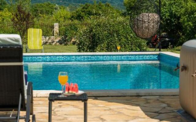 Villa Thousand Roses