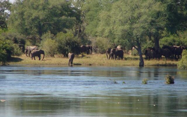 Zambezi River House