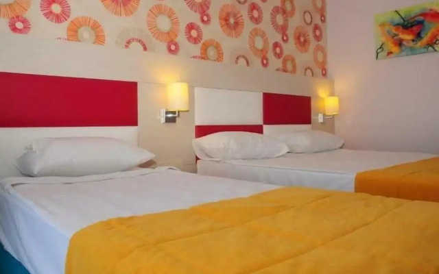 Side Win Hotel & Spa