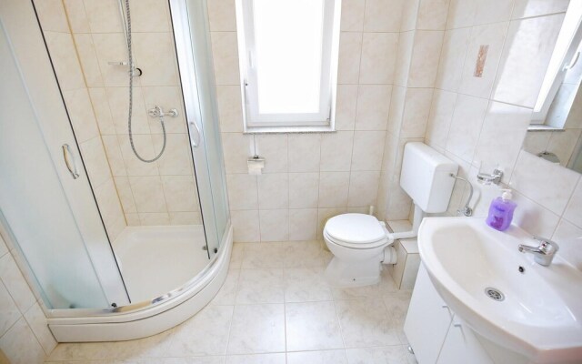 Beautiful Apartment in Sukosan With Wifi and 1 Bedrooms