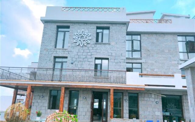 Wenling Sea Empty Courtyard Homestay