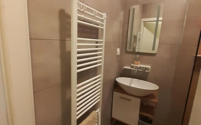 Apartment Klimka with balcony and free parking