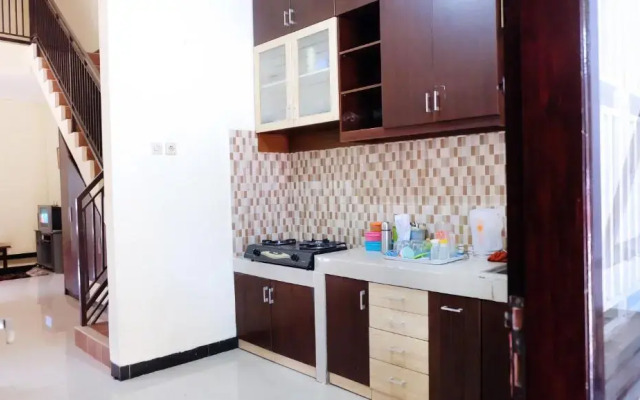 Simply Homy Guest House Tegal