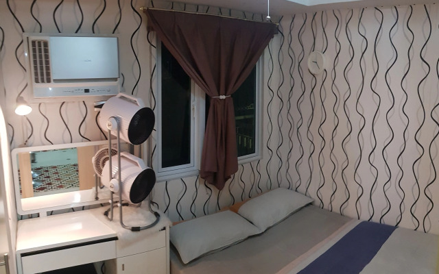 Elegant Studio @ Grass Residences 1-5 persons only, Quezon City